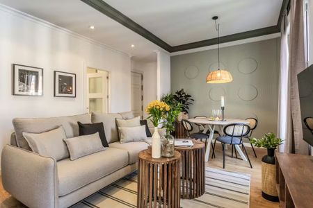 Calle de Sandoval, Madrid, Community of Madrid 28010 - Photo 4