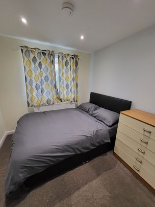 5 bed terraced house to rent in Beecheno Road, Norwich, NR5 - Photo 1