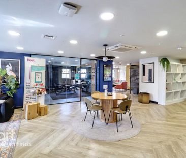 1 bedroom in a flat share to rent - Photo 2