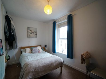 12 Albert Street - Photo 4