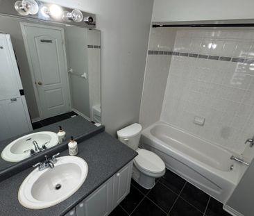 For Lease - 36 Foothill Street Unit# Main, Whitby, Ontario - Photo 3