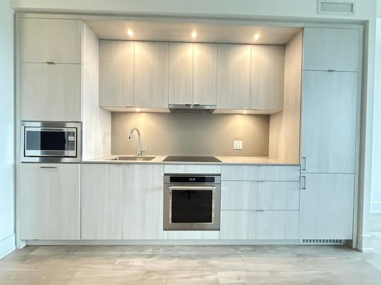 For Lease - 259 The Kingsway N/A Unit# 513, Toronto, Ontario - Photo 1