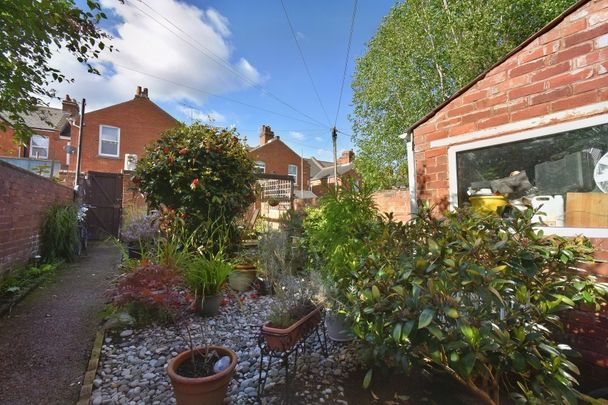 Pinhoe Road, Exeter - Photo 1