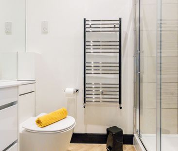 Crown House, Nuneaton, CV11 4BX - Photo 6