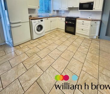 High Street, Colchester, West Mersea - Photo 4