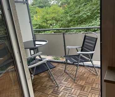 Sudenburg: 2-Raum-Wohnung mit 2 Balkonen, Fahrstuhl + EBK - Foto 1