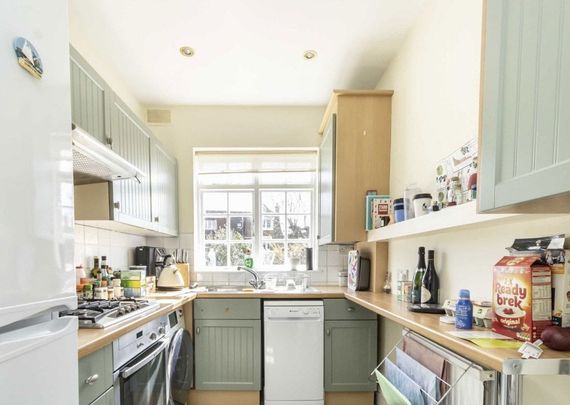 Kirkstall Road, SW2 4HF, London - Photo 1