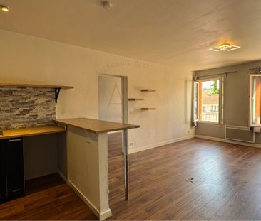 COGOLIN - Location annuelle appartement 2 Pièces 44.63 m² , Cogolin - Photo 2