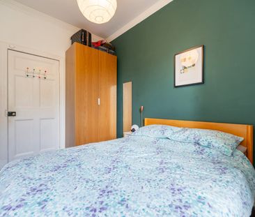 Flat 2-1 Cathcart Road - Photo 4