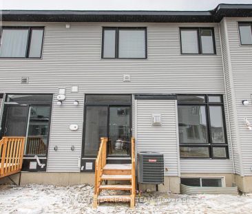 667 CORDELETTE CIRCLE - Photo 1