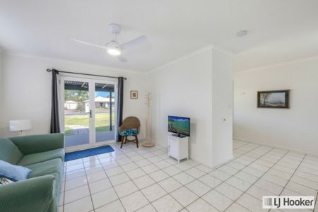 YOUR PERFECT COASTAL ESCAPE AWAITS - Photo 2