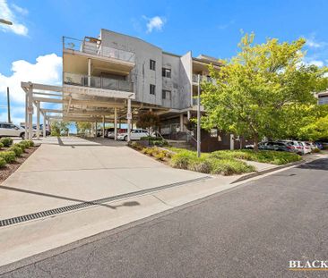 Stylish 1-Bedroom Apartment with Views – Water Included! - Photo 1