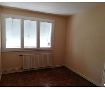 Dans résidence calme, appartement T4 avec balcon et garage - Photo 3