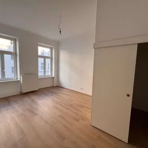 PROVISIONSFREI! NEU SANIERT! RUHIGE WOHNUNG BEIM NEUEN LANDGUT - Photo 1