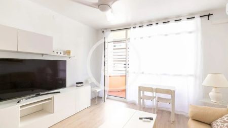 Estudio de alquiler en Carrer de Joan Gamper, Barri de les Corts - Photo 3