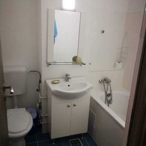 1 camera zona Balcescu - Photo 3