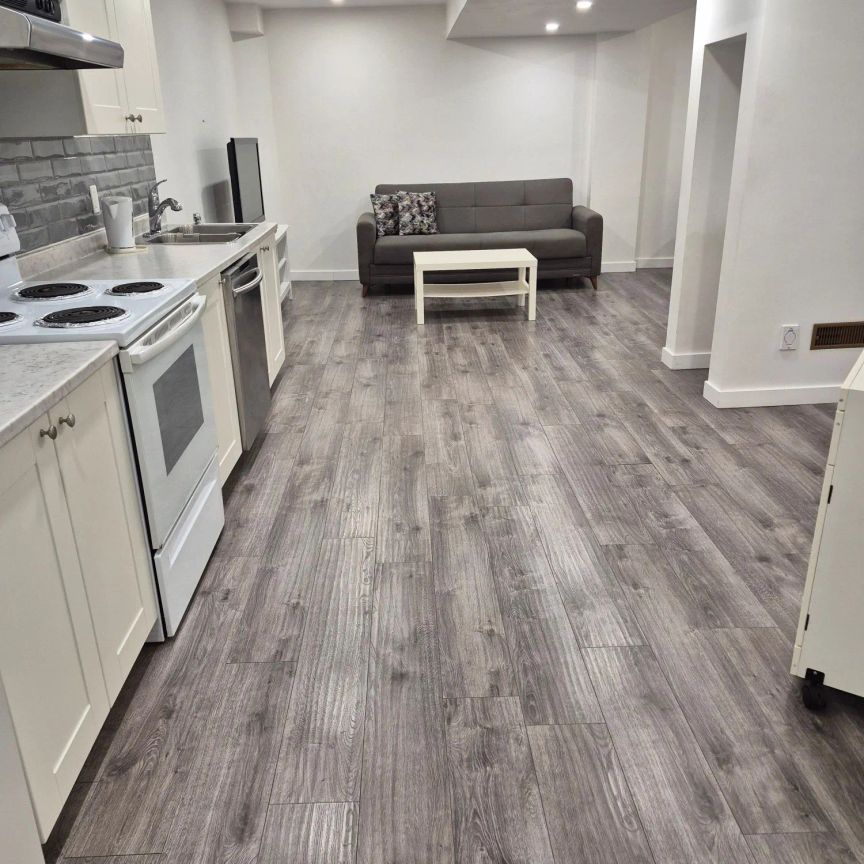 221 Gardenbrooke Trail #Lower - Photo 1