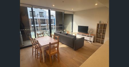 Fully Furnished Hawthorn Retreat ! - Photo 3