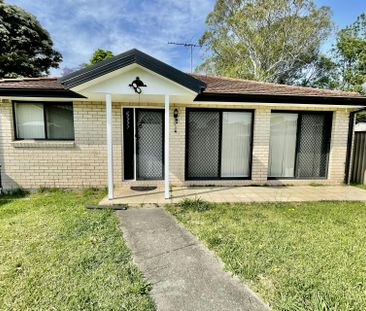 Freshly Painted 3 Bedroom Home - Photo 4