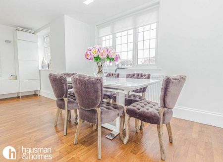 4 bedroom flat to rent - Photo 3