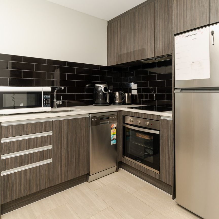 City Living at its Best - Photo 1