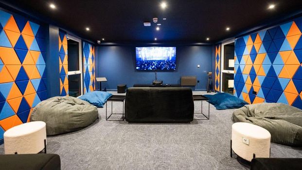 Studio to rent - Photo 1