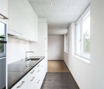 Moderne Eleganz und urbaner Lifestyle vereint! - Photo 2