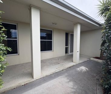 SPACIOUS HOME, GREAT LOCATION!!! - Photo 3