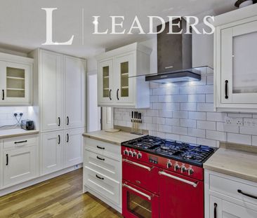 1 bedroom property to rent Queen Street, Warley, Brentwood, Essex, ... - Photo 2