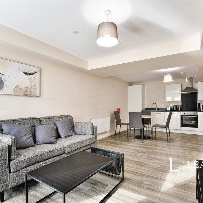 2 bedroom flat to rent - Photo 1