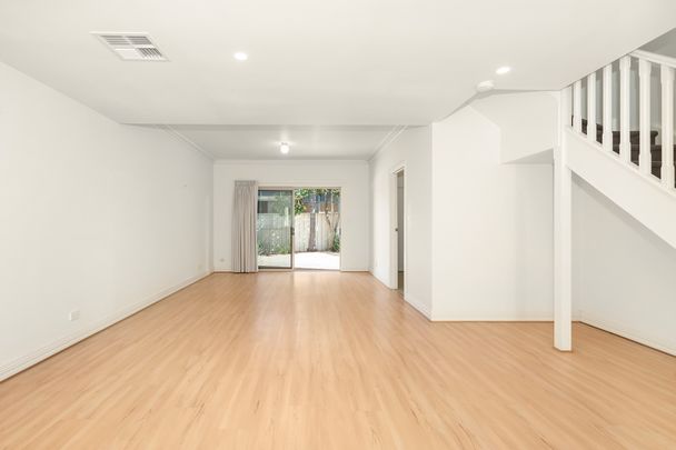 2/1 St Johns Lane, Felixstow SA 5070 - House For Rent | Domain - Photo 1