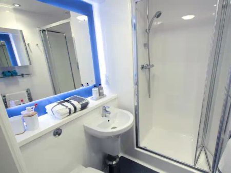 Silver Ensuite - Photo 4