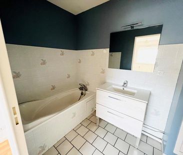 Location Appartement 2 pièces 50m² MACON 71000 - Photo 5