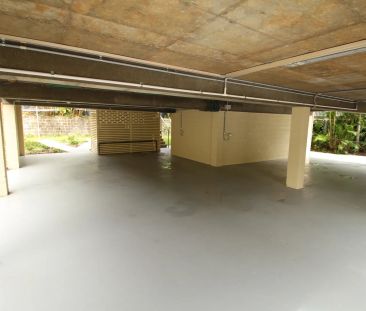 4/12 Dyne Street, Red Hill. - Photo 5