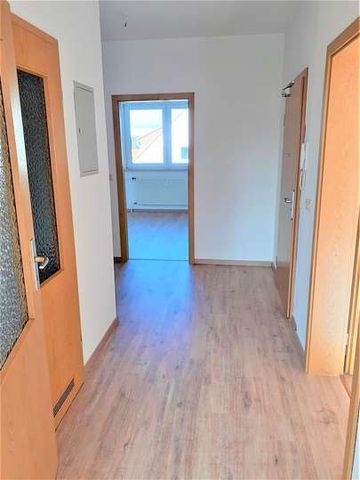 ***Großzügige 3- Raumwohnung mit PKW - Stellplatz und Kelleranteil*** - Foto 5