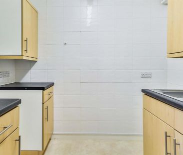 1 bedroom retirement property to rent - Photo 6