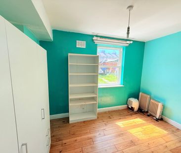 1 Bed Flat, Cressingham Road, SE13 - Photo 1