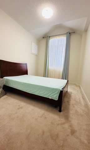 For Lease - 59 Radial Drive, Aurora, Ontario - Photo 5