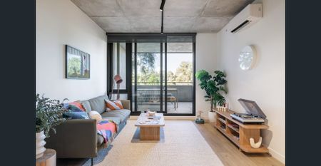 Spacious unfurnished 2 Bedroom 2 Bathroom+ Up to 12 Weeks FREE rent and more! - Photo 3