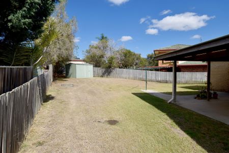 NEAT AND TIDY BRICK FAMILY HOME! - Photo 3