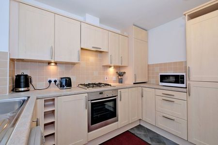 21b Pittodrie Place, AB24 5QR, Aberdeen - Photo 2