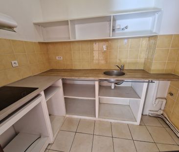 Location Appartement 2 pièces 36m² SOMMIERES 30250 - Photo 4