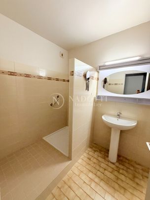 Location Appartement 3 pièces 83m² - Photo 1