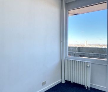 Appartement te huur in Sint-Joost-ten-Node voor € 1.170 met 2 slaap... - Photo 4