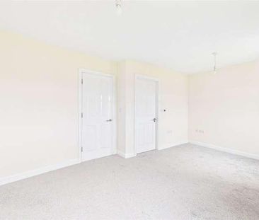 Wyatt Crescent, Lower Earley, Reading, Berkshire, RG6 - Photo 5