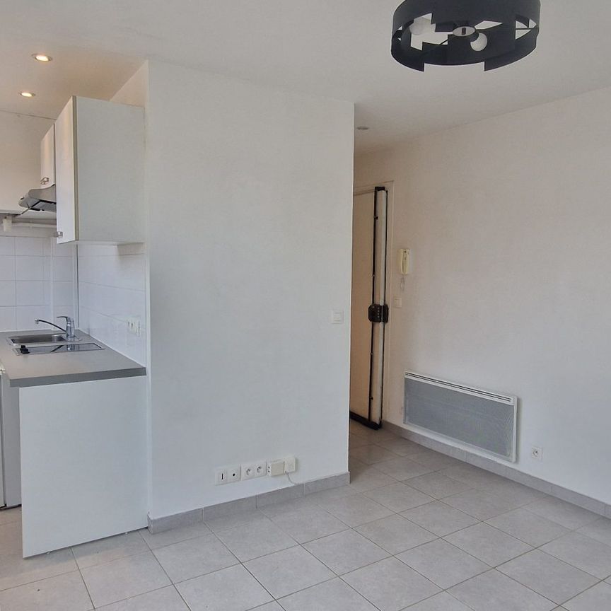 Location Appartement 2 pièces 28m² ASNIERES SUR SEINE 92600 - Photo 1