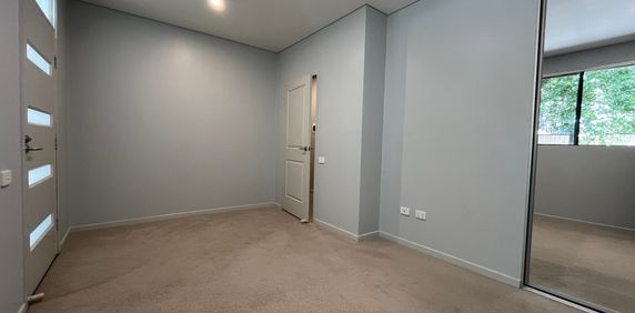 Two bedroom affordable housing apartment - Photo 2
