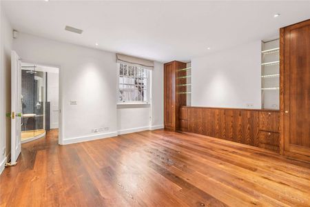 An Exceptional Family Home in the Heart of Chelsea - Photo 5