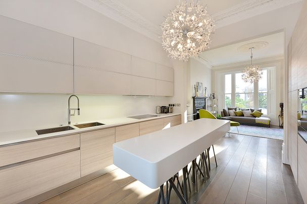 Kensington Gate, London, W8 - Photo 1