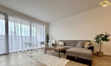Veľký, nový 2- izbový byt s balkónom, parkovacím miestom v centre - Fotografia 4